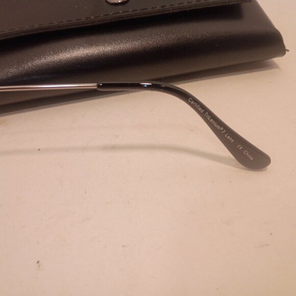 NWOB EAGLE EYES Classic Aviator Sunglasses 10067 Silver Frame Gold Flash Lenses - Picture 7 of 10